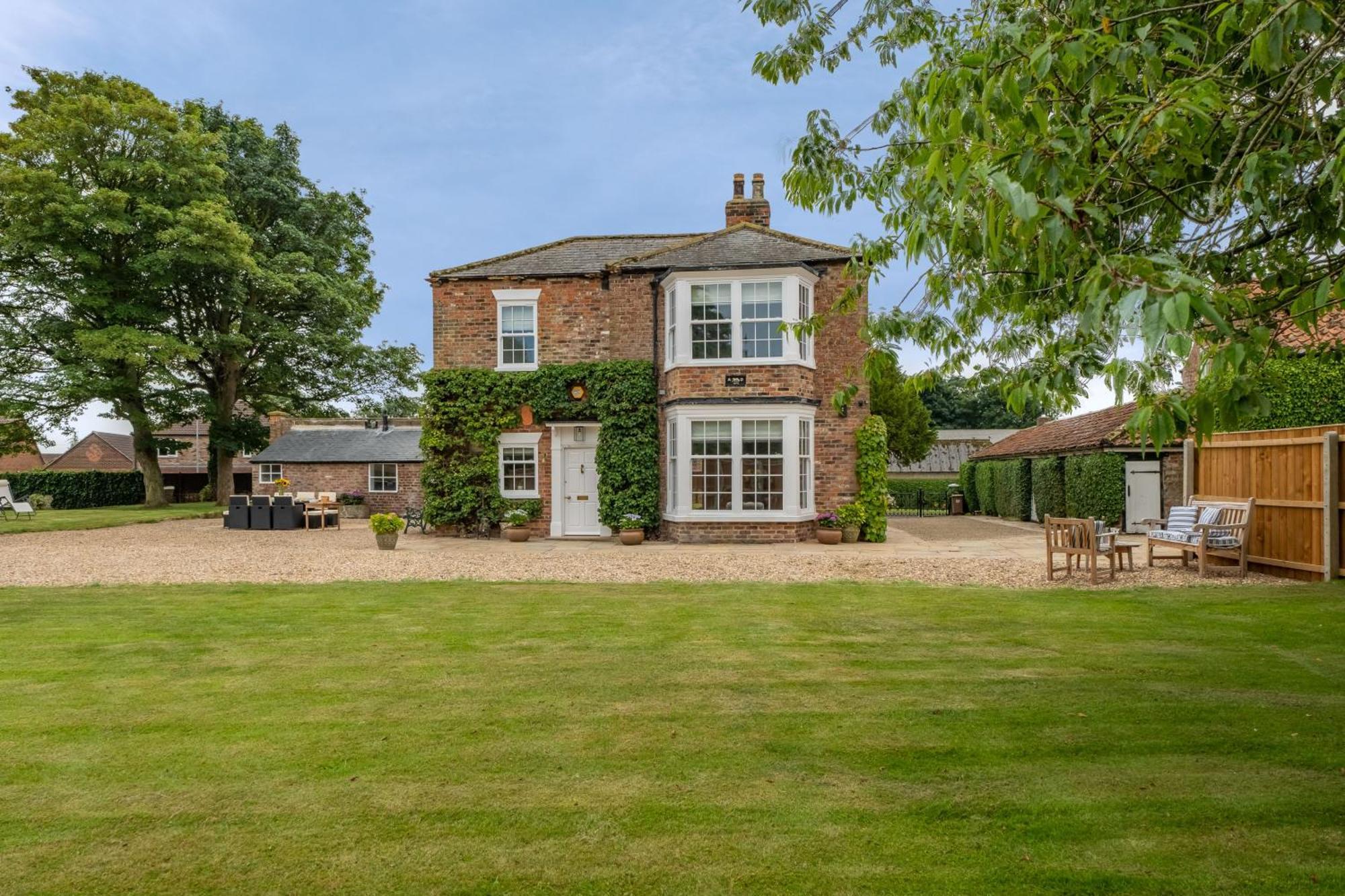 Manor House 8 Villa Beeford Exterior photo